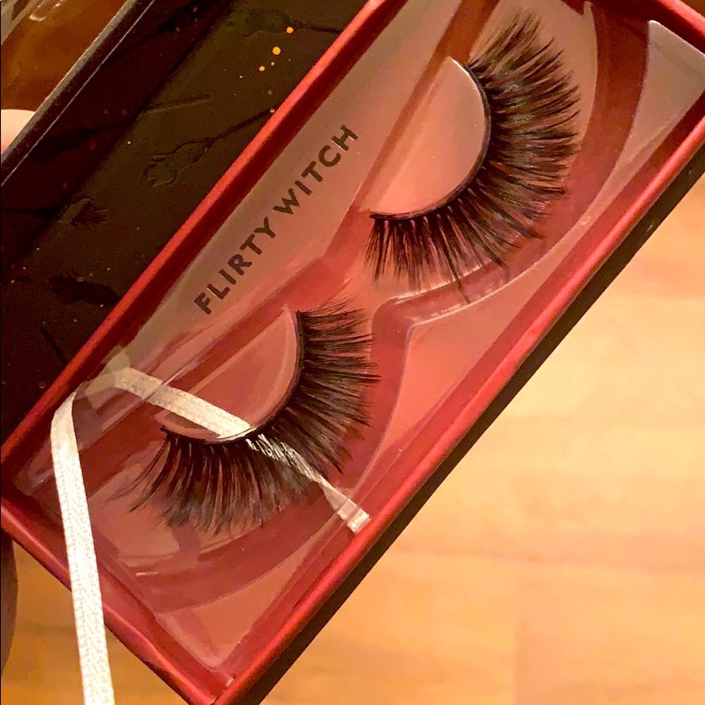 ColourPop Hocus Pocus Flirty Witch Lashes